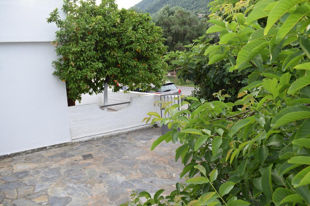 Gorgona Apartments & Studios Ypsos Dış mekan fotoğraf